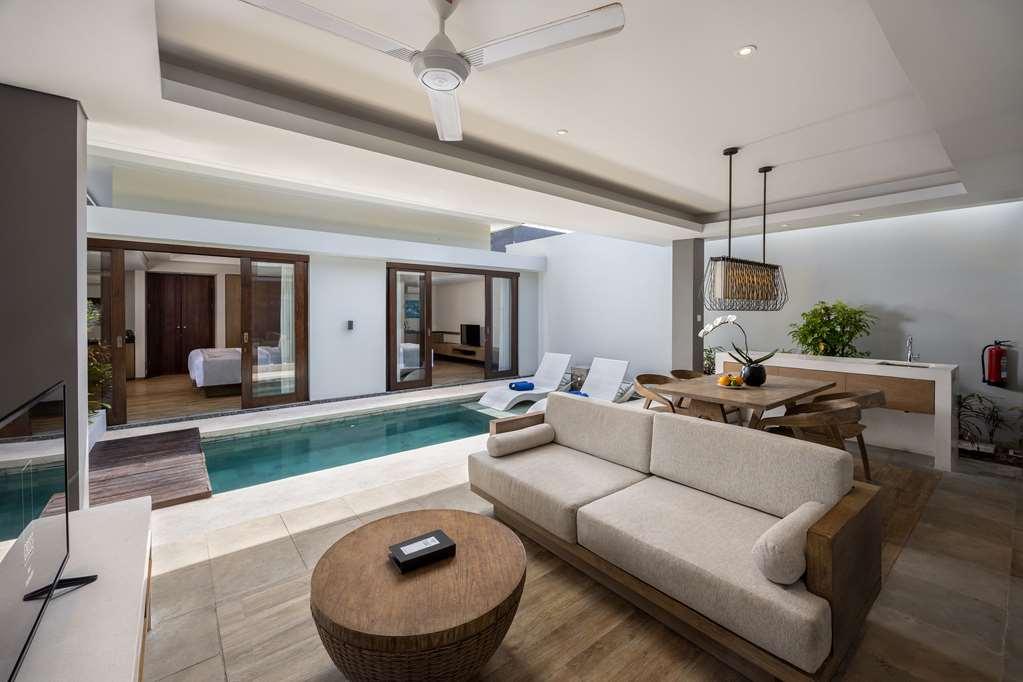 Cross Bali Breakers Hotel Jimbaran  Bilik gambar